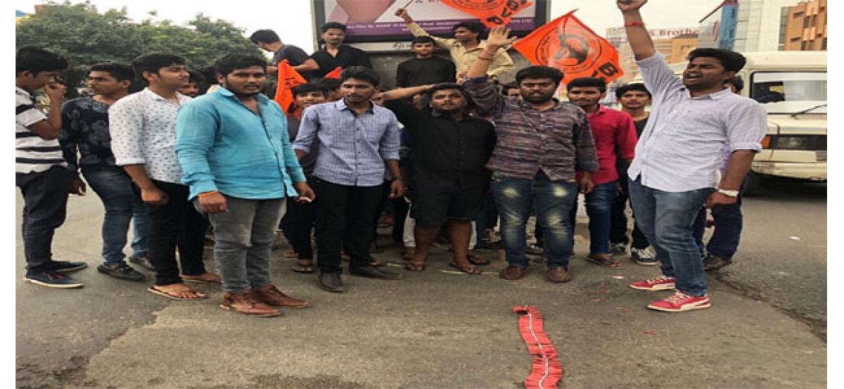 ABVP leaders celebrate Assembly dissolution