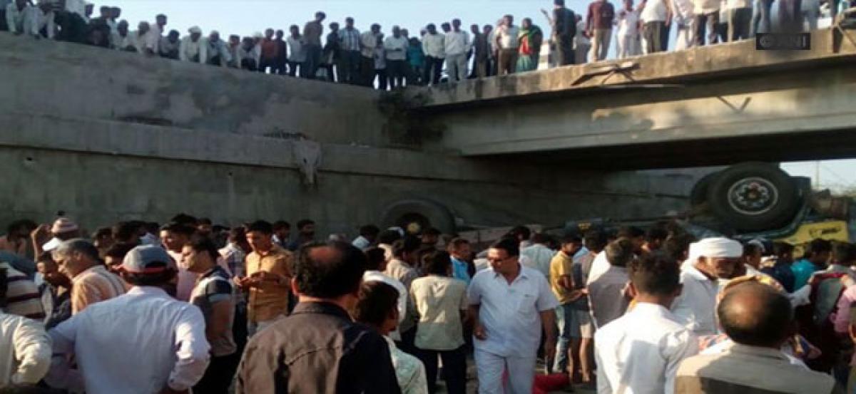 Truck falls into drain in Gujarat; 26 killed