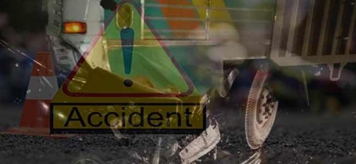 Three persons killed in lorry-car collision near Kothagudem