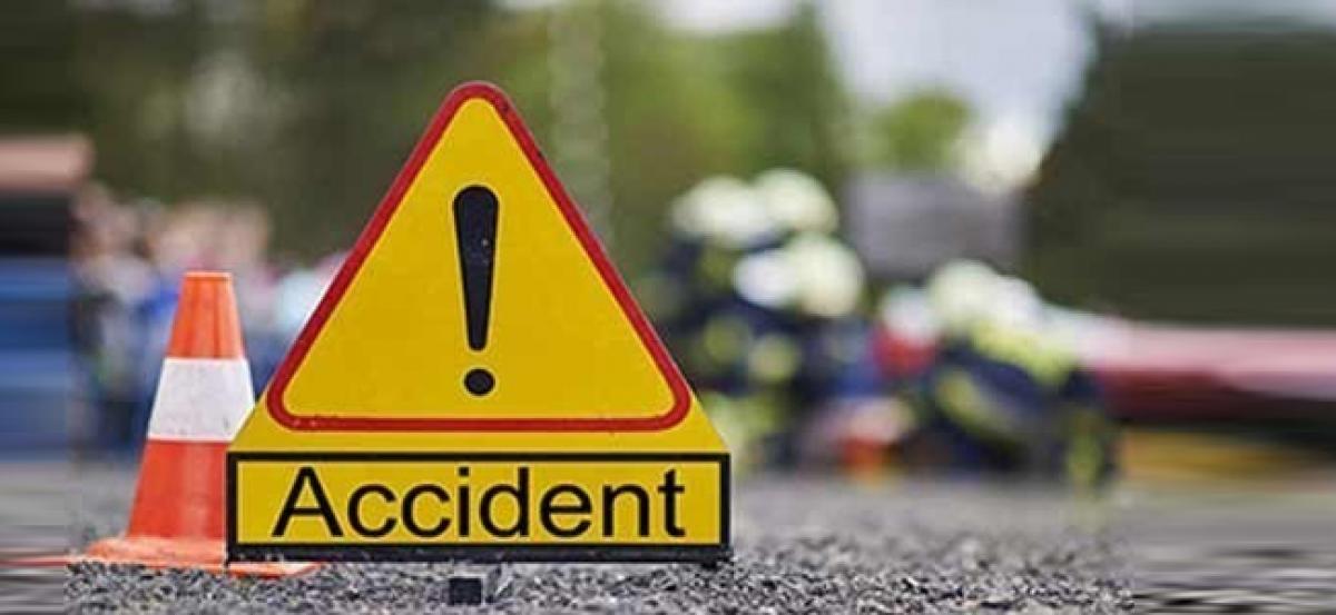 7 people killed in road accident in Gujarat