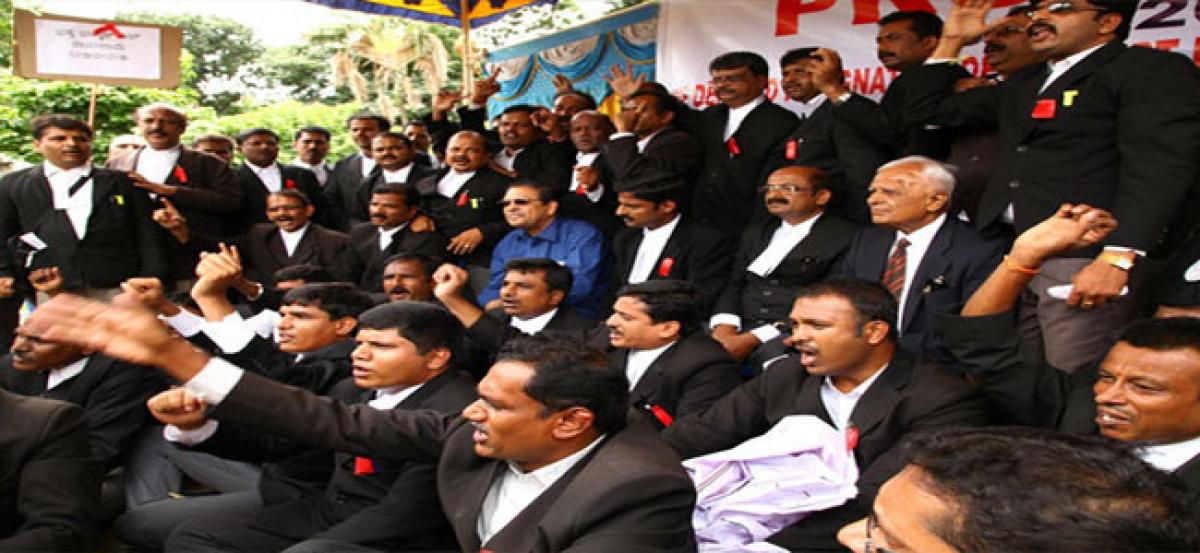 Advocates to boycott courts today