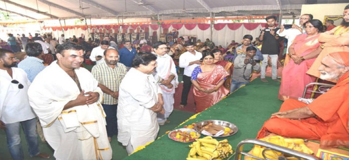 Samuhika thread ceremony organised