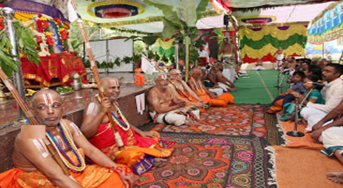 Anantalwar’s 964th Aradhanotsavam held