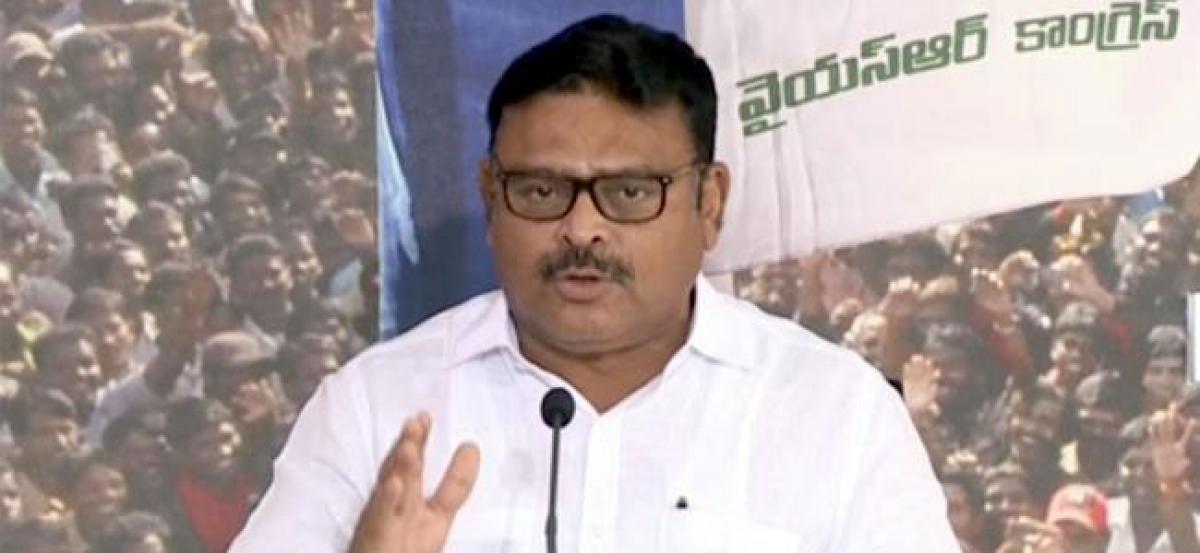 Chandrababu should tender an unconditional apology : YSRCP