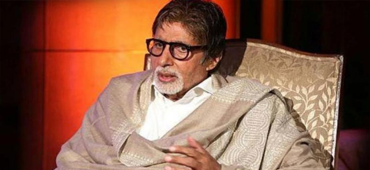 Amitabh Bachchan completes 49 years in Hindi Cinema, turns poet to mark the milestone