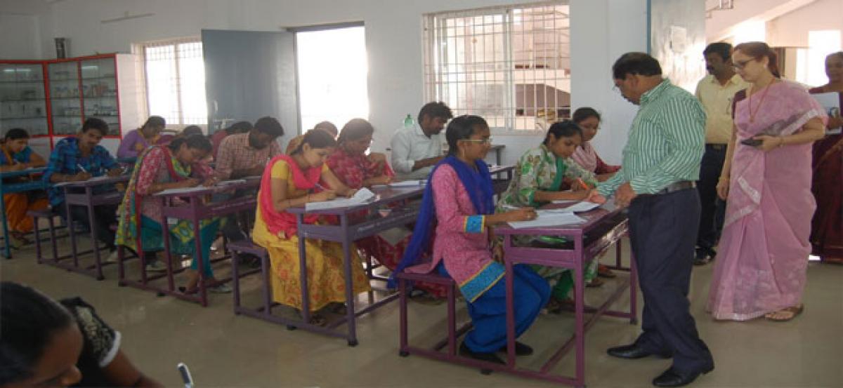 AKNU vice-chancellor inspects exam centres