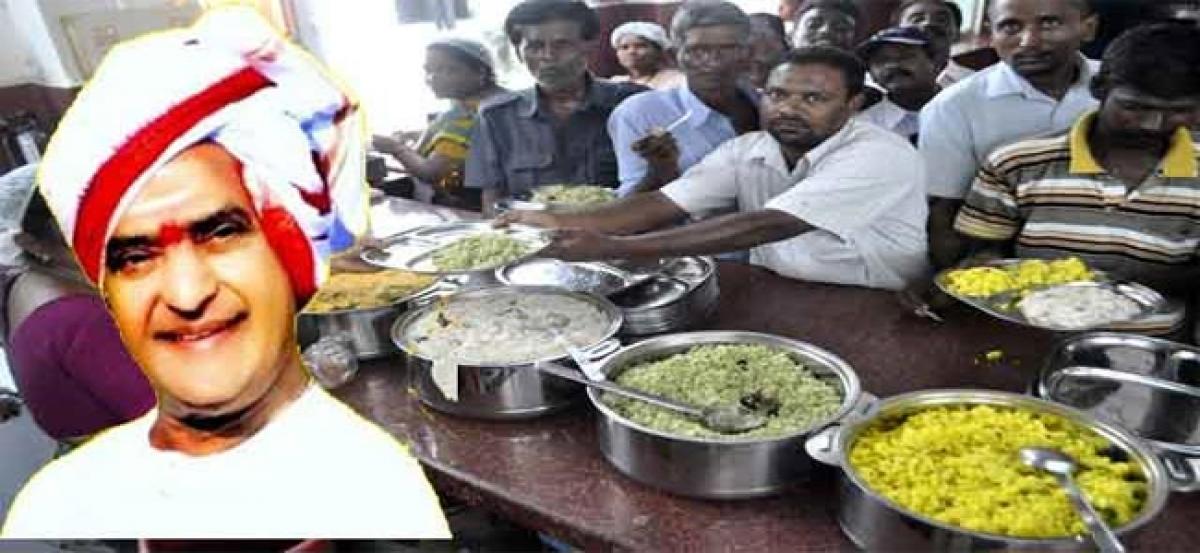 Minister launches Anna Canteen at Anakapalle