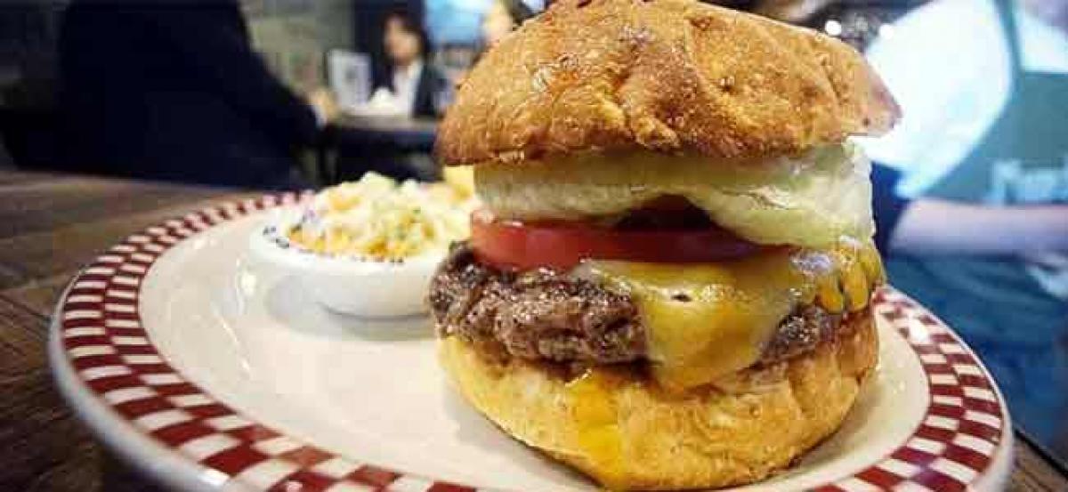 Trumps cheeseburger is a HIT among Japanese