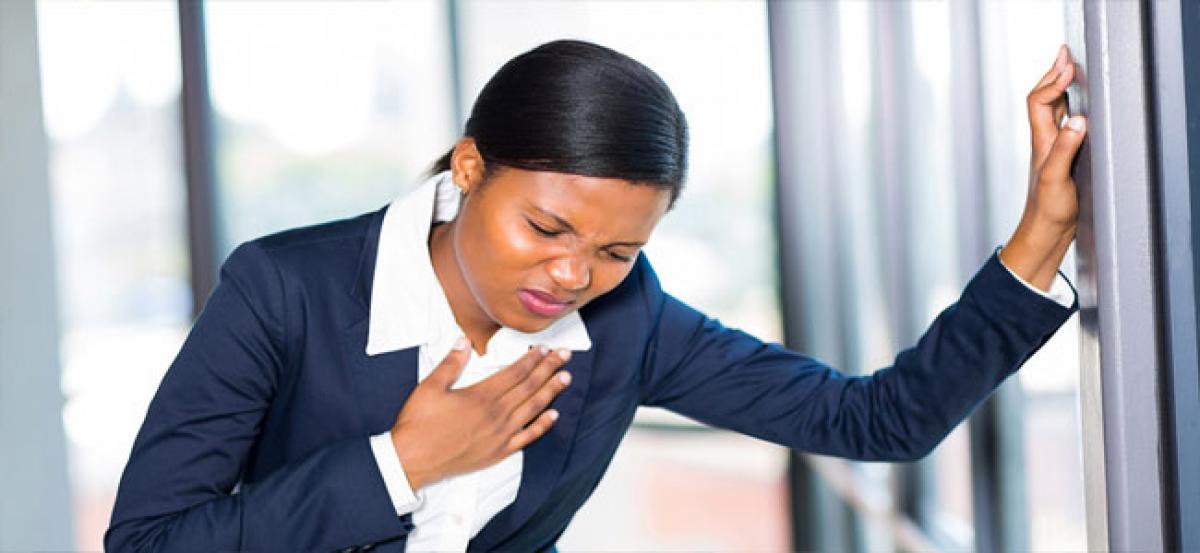 Heart attack symptoms often are ignored in women