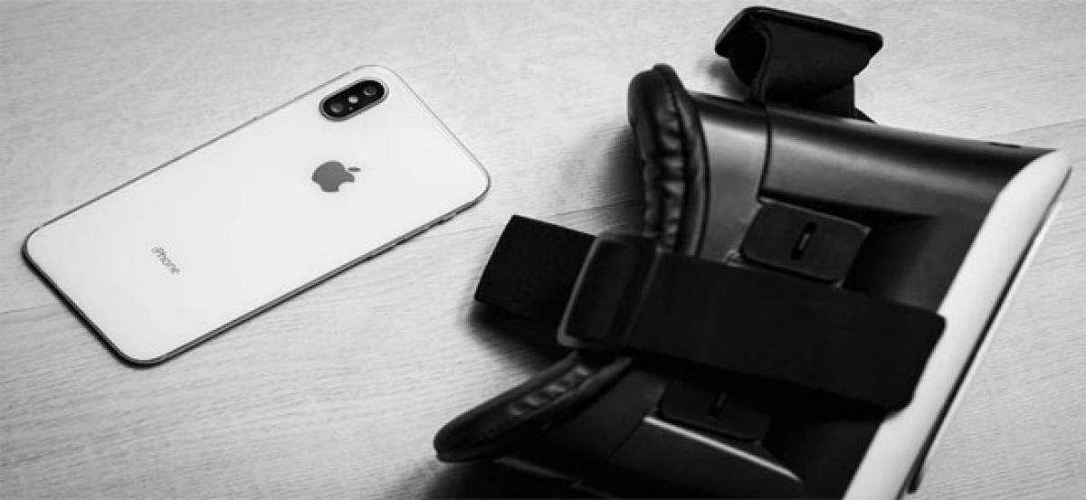 Apple working on wireless headset for both AR, VR