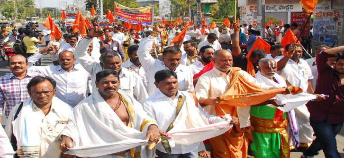 Priests seek salary on par with government staff
