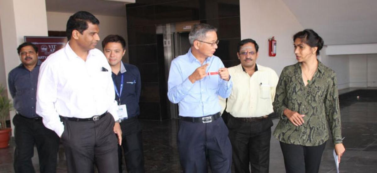 Singapore team visits VIT-AP