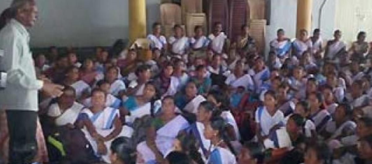 Asha workers stage protest