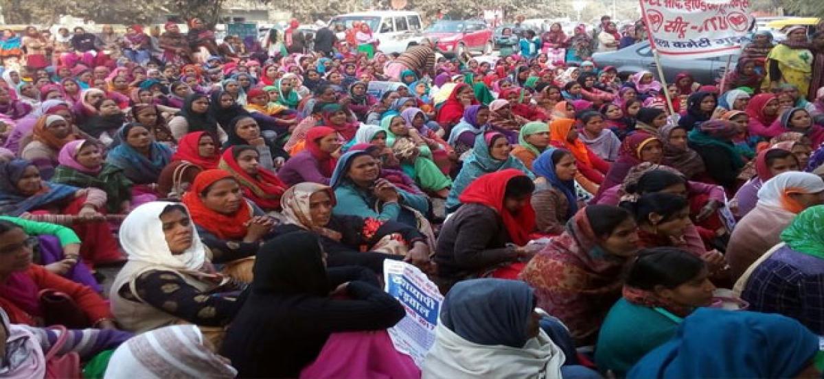 Accredited Social Health Activists workers demand redressal of grievances