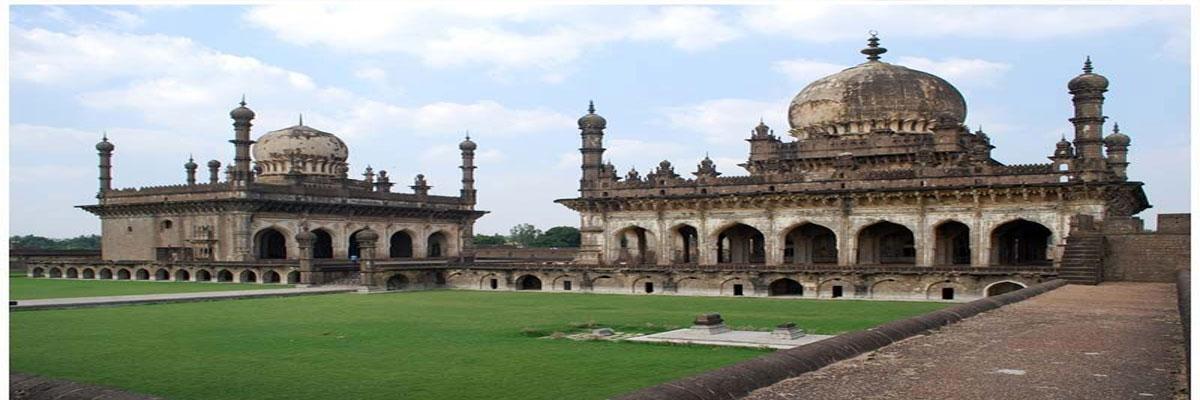 Top babu inspects Qutub Shahi Tombs