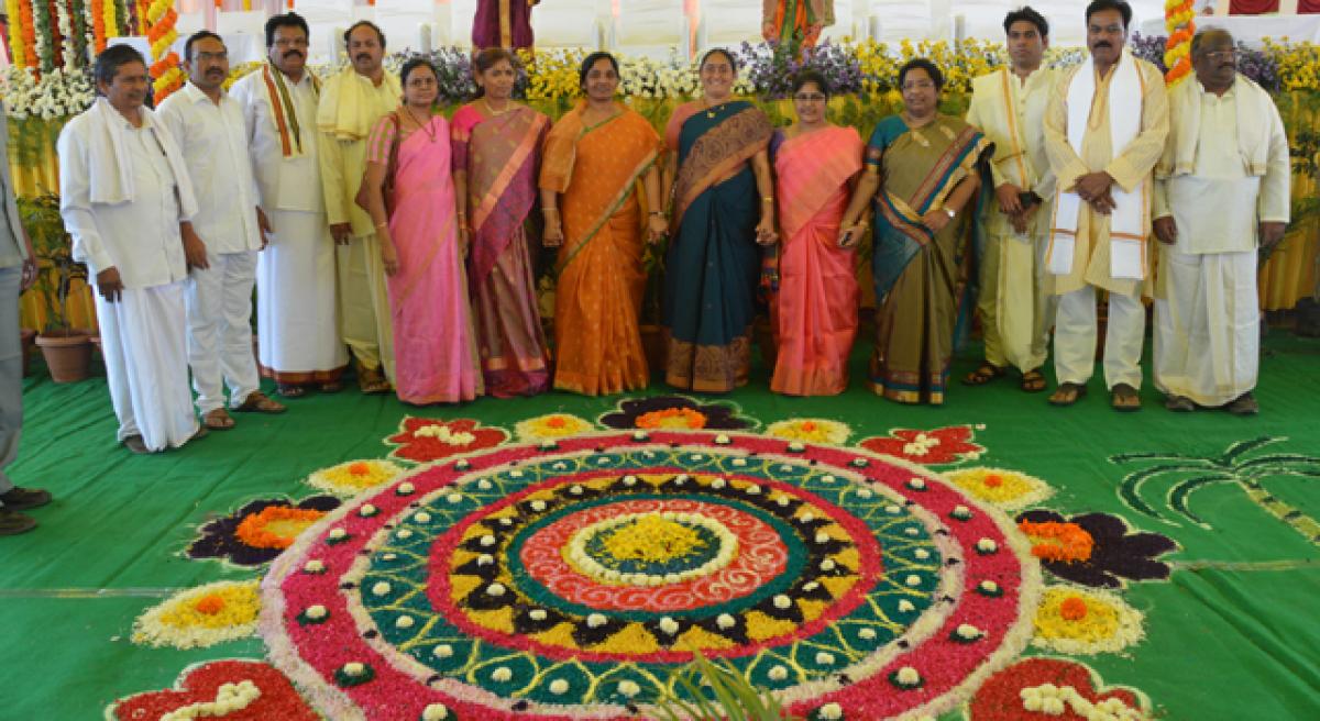 Minsters, MLAs take part in Sankranti Sambaralu