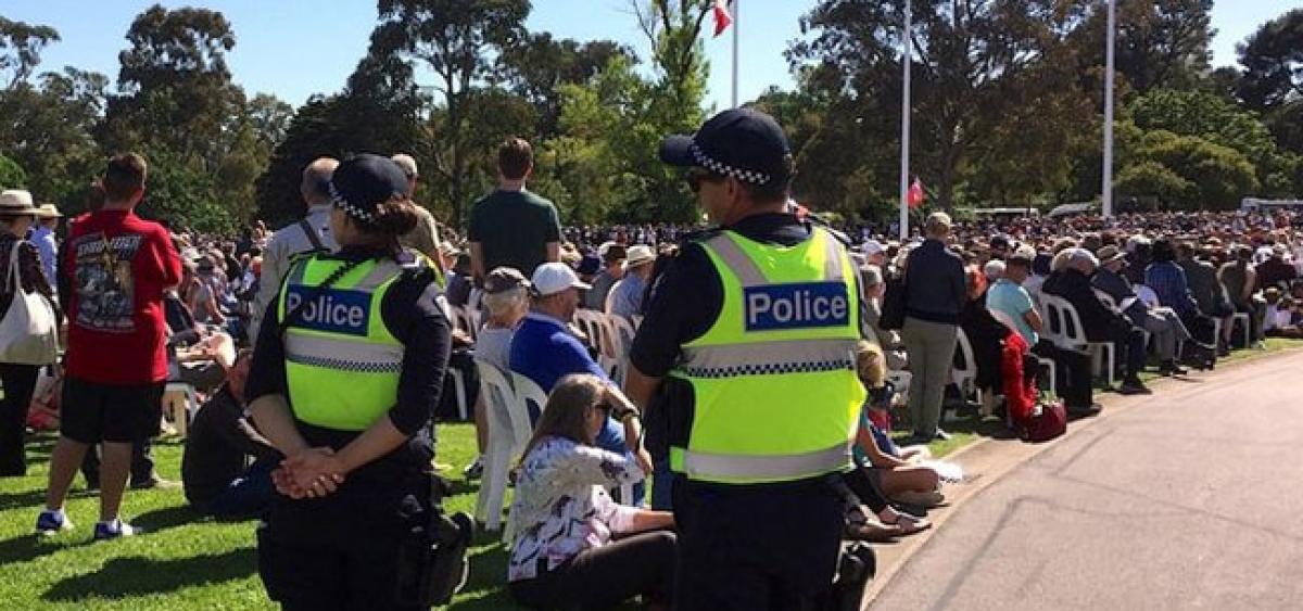 Life goes on: Thousands mark WW1 Armistice in Australia, unbowed by attack