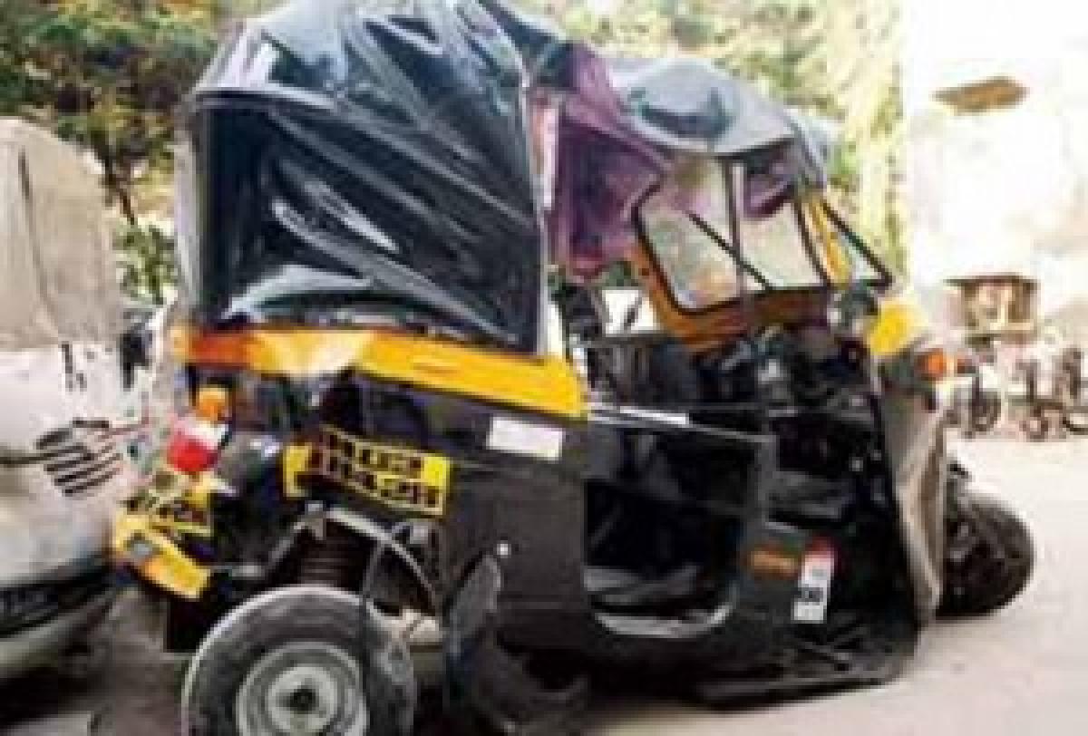 Hyderabad: Four killed in auto-car collision