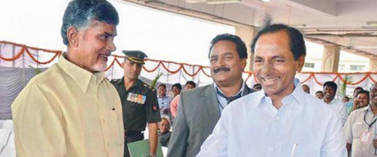 It’s lonely battle for Chandrababu Naidu; KCR on defensive