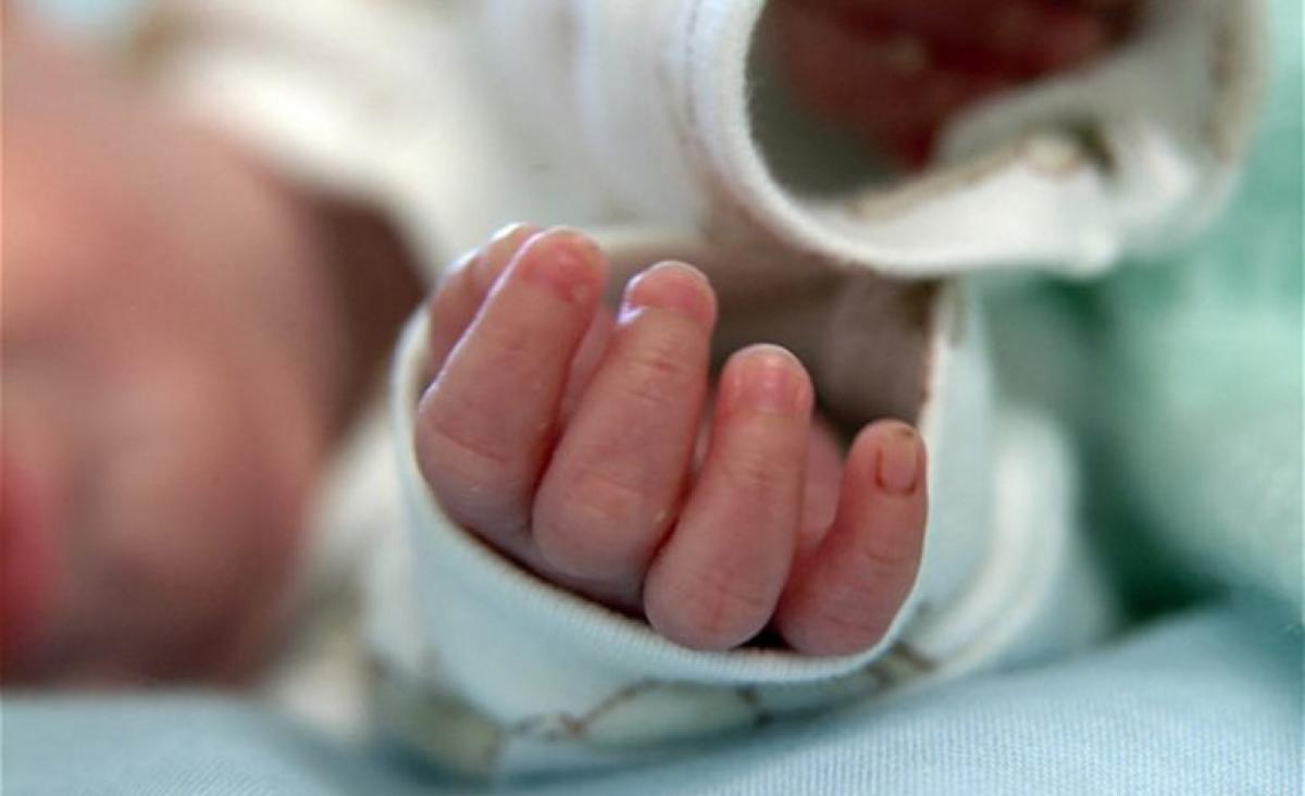 New-born baby girl abandoned at hospital in Nizamabad