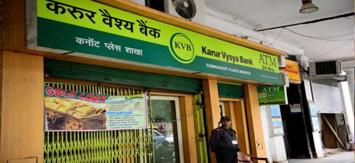 Burglary foiled at Karur Vysya Bank in Gowli Geri