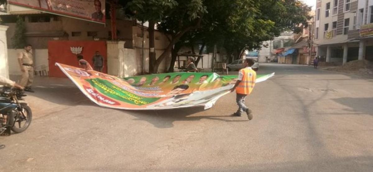 Hyderabad: GHMC removes posters, banners in the city