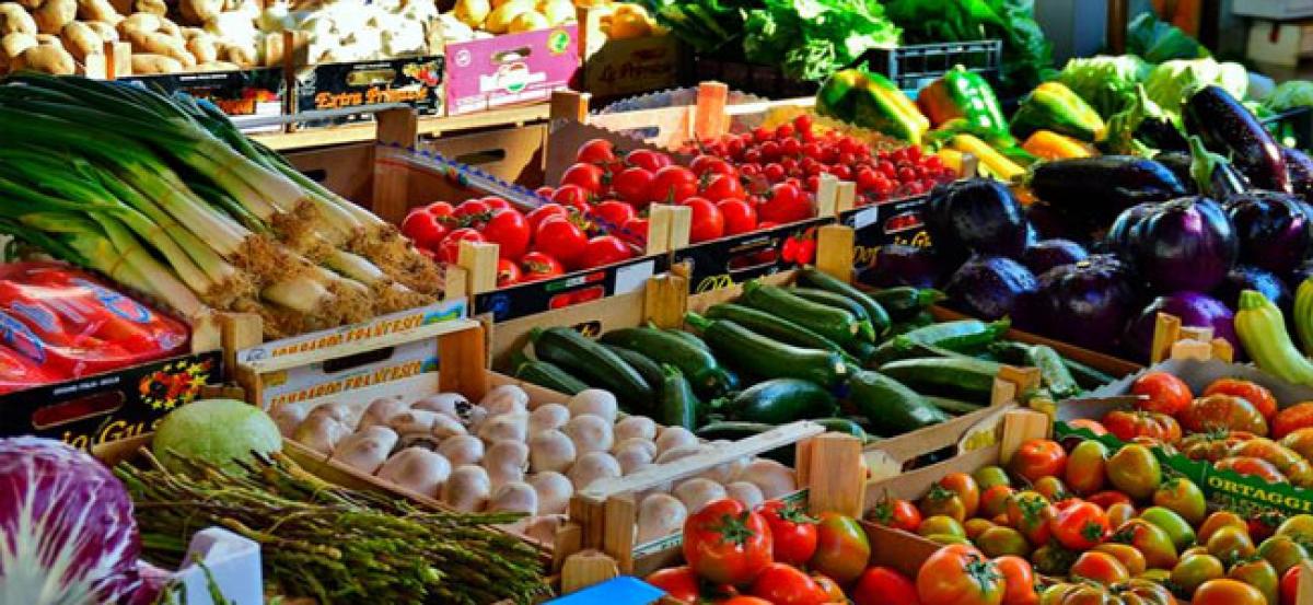 Farmers manipulate vegetable prices at will