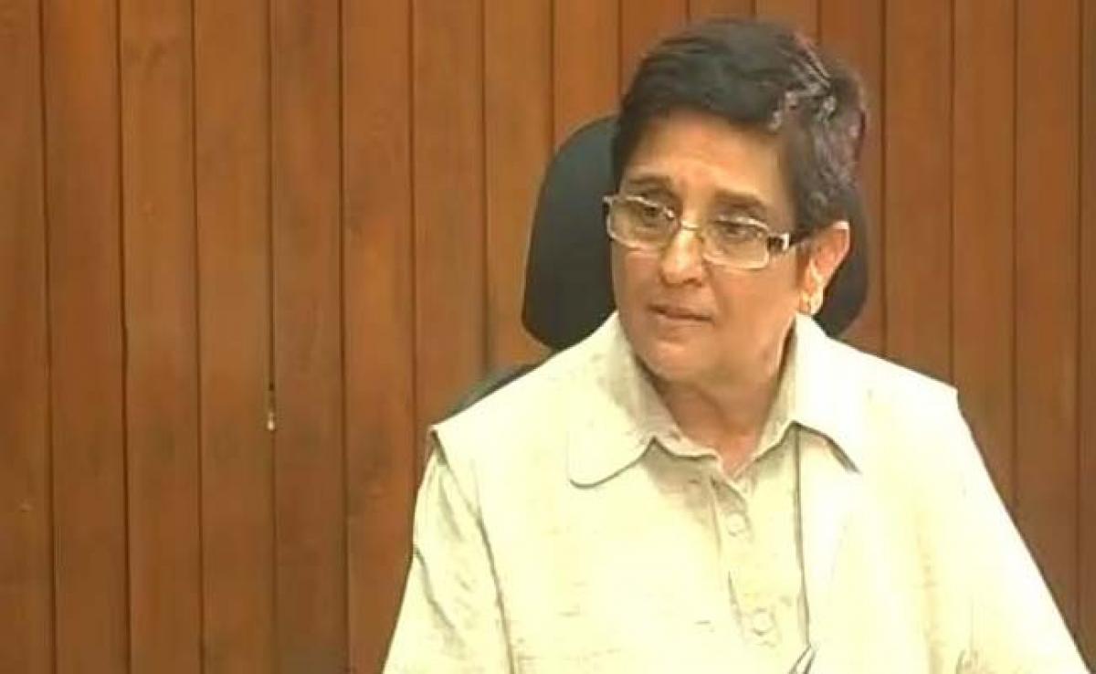 Kiran Bedi Accuses Puducherry Chief Minister V Narayanasamy Of Threatening Her