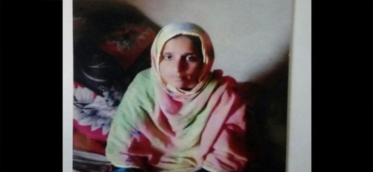 Hyderabad woman stuck in Pakistan rescued, returns home