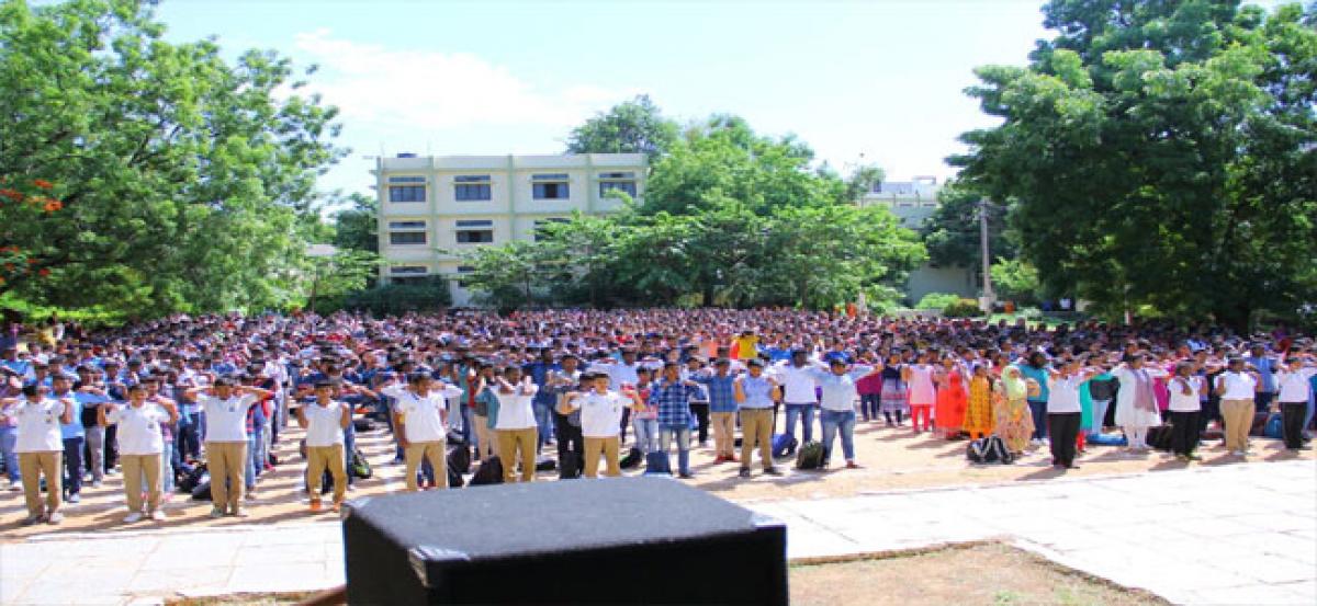 Bhavan’s Vivekananda College celebrates Yoga Day