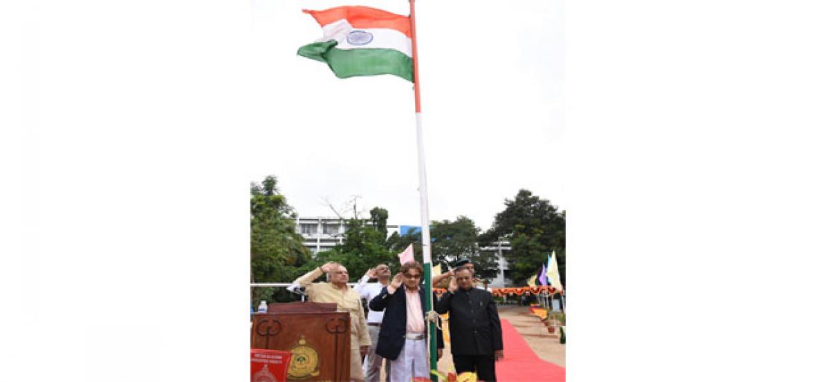 Independence Day celebrations at Sultan-ul-Uloom Hyderabad