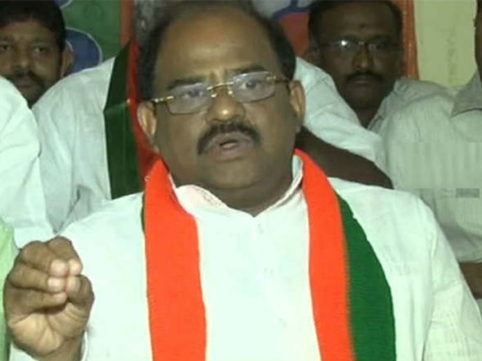 BJP leader Akula Satyanarayana resigns, may join Janasena