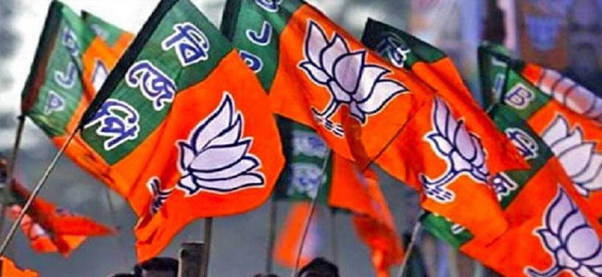 Twin Godavari  leaders threaten to leave BJP