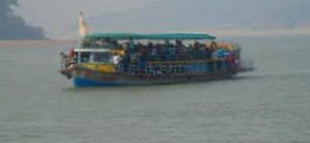 20 feared dead in East Godavari boat mishap