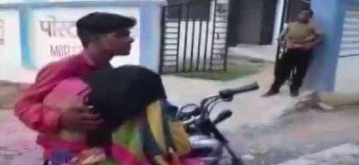 Denied hearse van, MP man takes mothers body on motorcycle