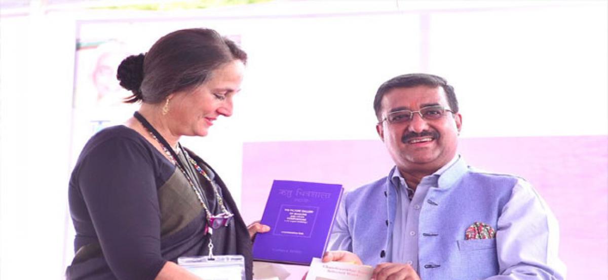 Sanjana Kapoor release books of Padmashri Professor Cjhandrasekhar Rath