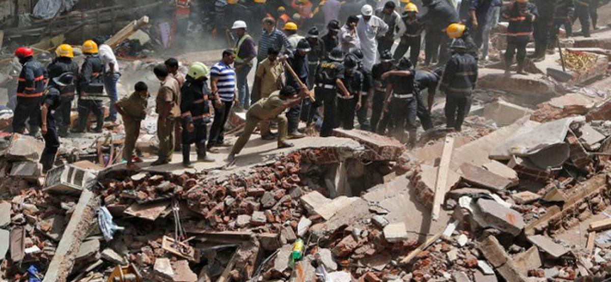 Mumbai building crash kills 22, PM voices grief