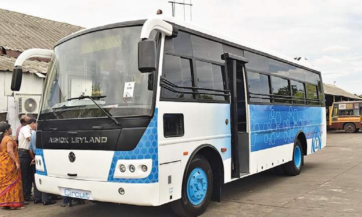 J-K Govt. to introduce electric buses in Srinagar