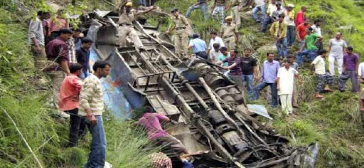 33 killed as bus with students heading for picnic falls into gorge in Raigad