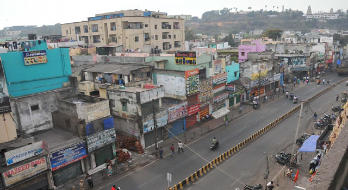 Bandh paralyses normal life in Vizag district