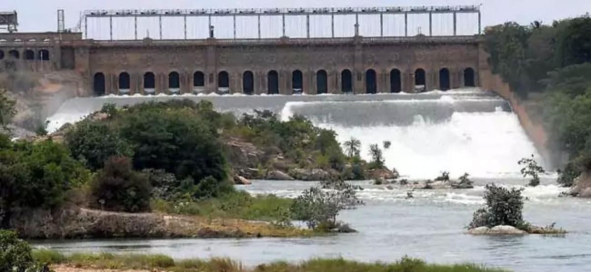 Supreme Court slashes Tamil Nadus water share, says Bengaluru needs more water