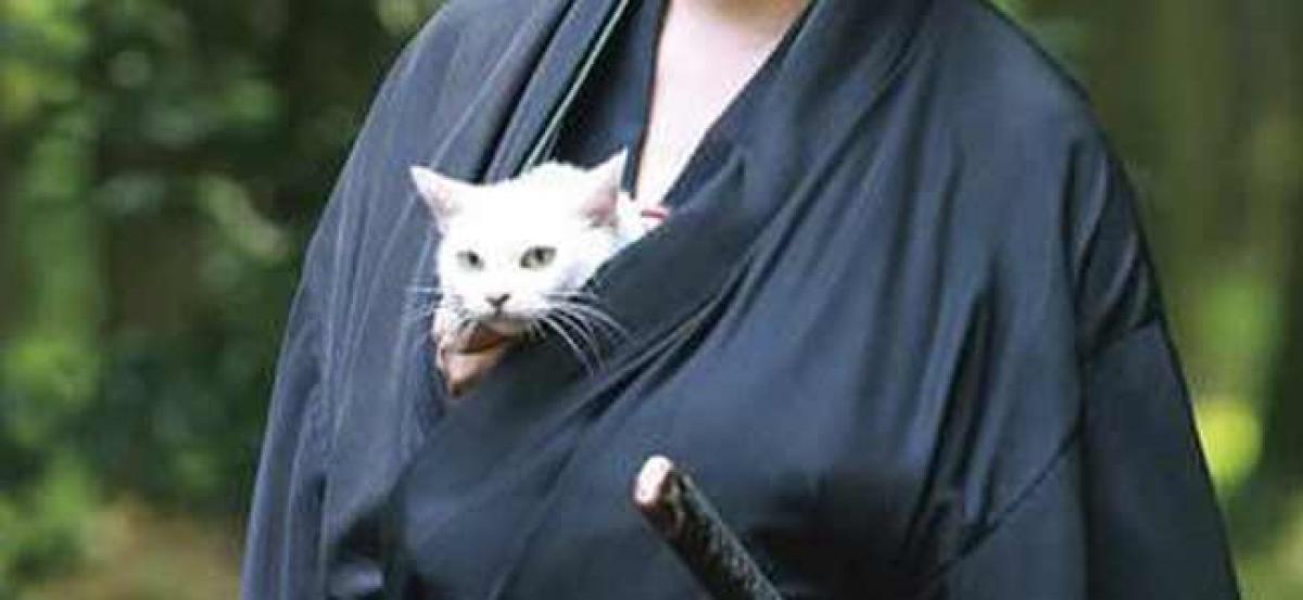 Internet goes gaga over this cat-loving Samurai