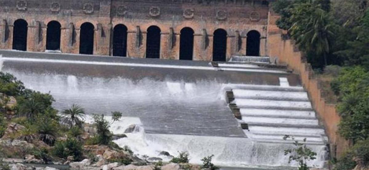 Cauvery verdict: Tamil Nadu disappointed, Karnataka welcomes SC ruling