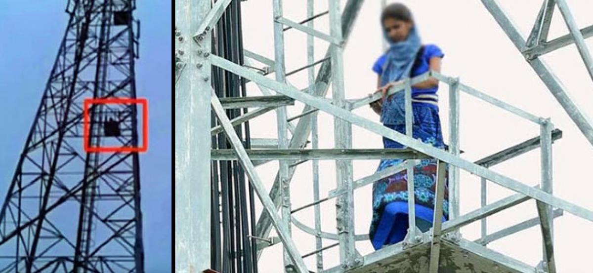 Woman climbs cell tower over cheating partner in Telangana