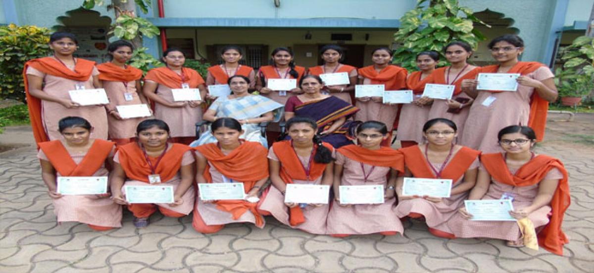 Mahila Kalasala students hailed for success in contests