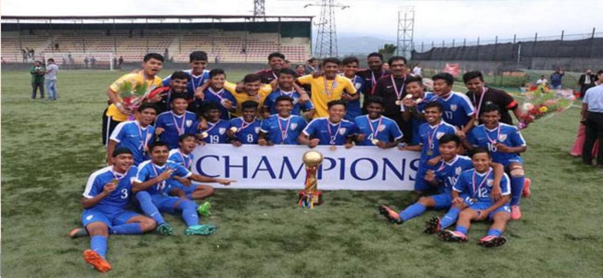 India lift U-15 SAFF football