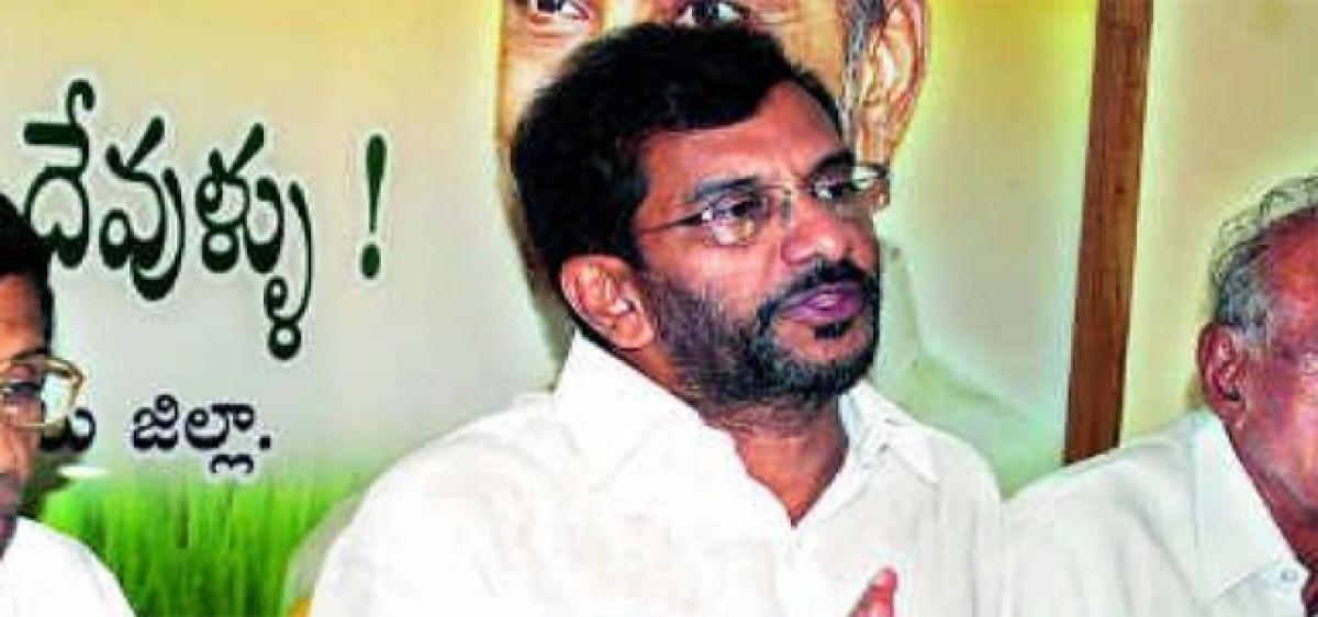 Somireddy slams Centre for denying tax exemptions to AP