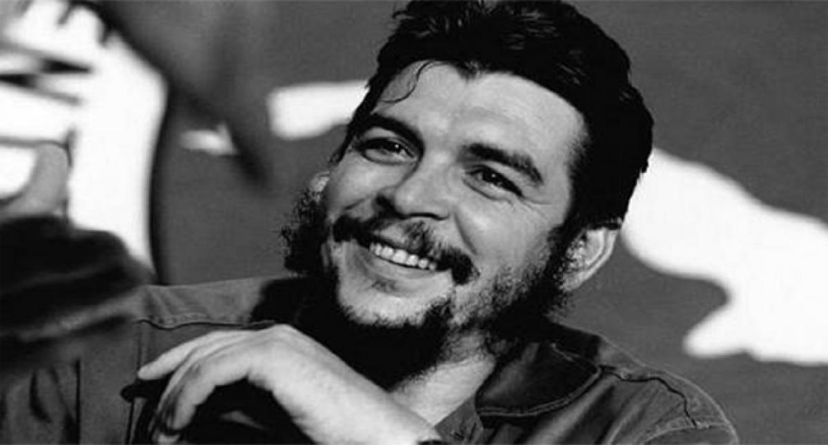 Tributes paid to Che Guevara in Hanamkonda