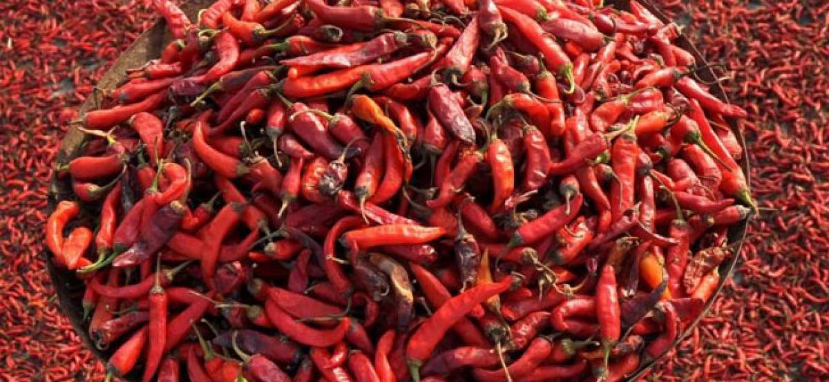 Chinese man eats 50 chili peppers in 68 seconds for a competition