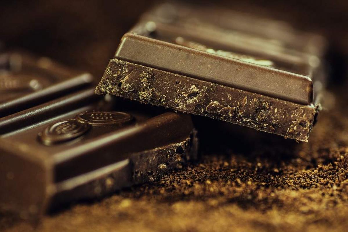 Small proportion of dark chocolate with olive oil daily boosts heart health